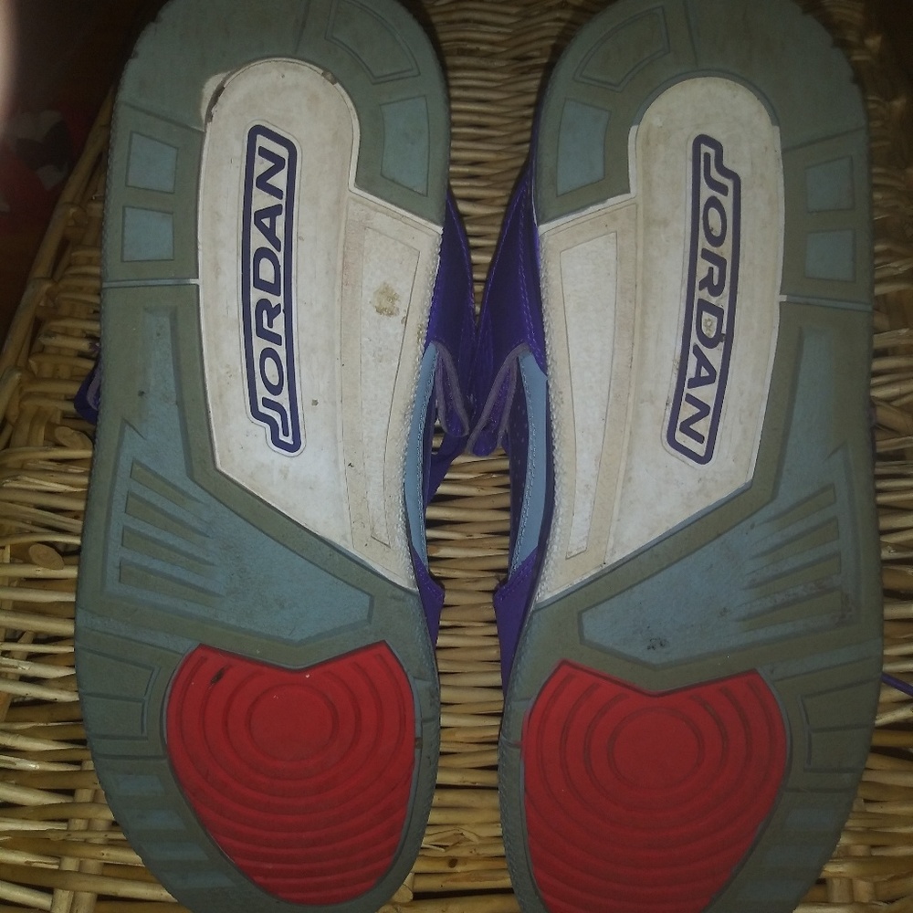 Authentic Jordan Flights - Picture 3 of 6